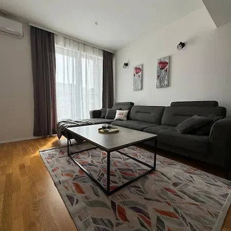 Apartment Urban Haven *