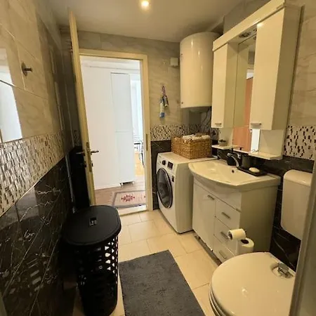 Apartment Urban Haven *
